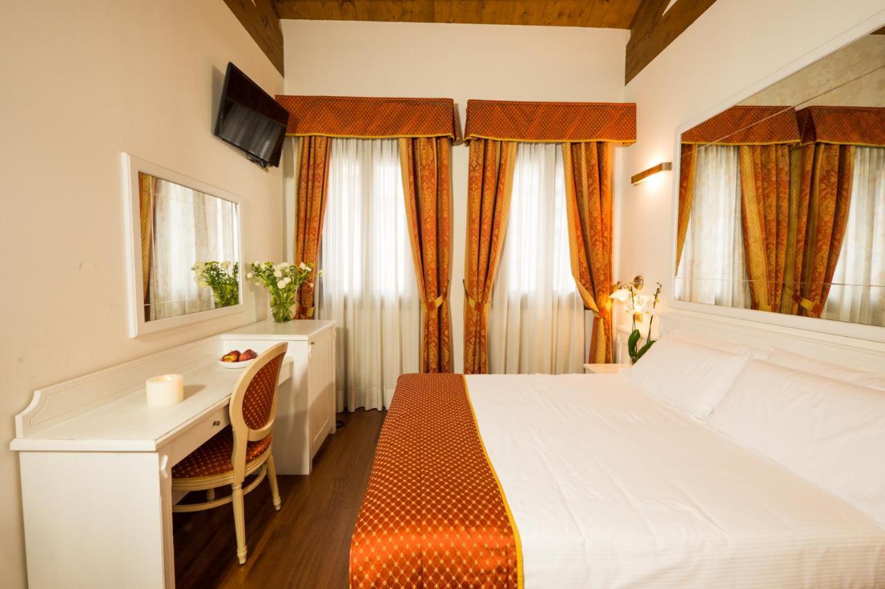 Ca Doge Bed and Breakfast Venedig Exteriör bild