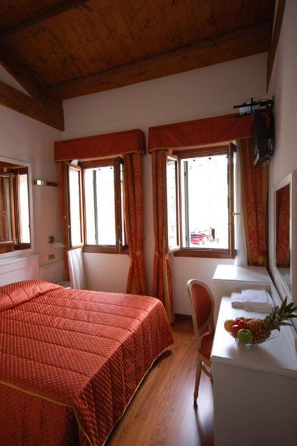 Ca Doge Bed and Breakfast Venedig Exteriör bild